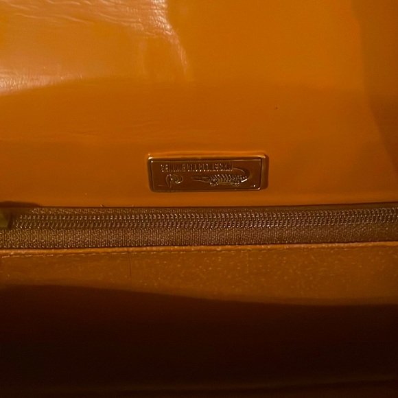 Beautiful Crocodile Crossbody! - Picture 9 of 15